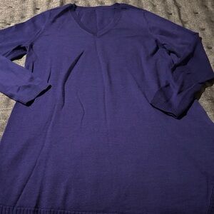 Purple tunic sweater size medium like new condition